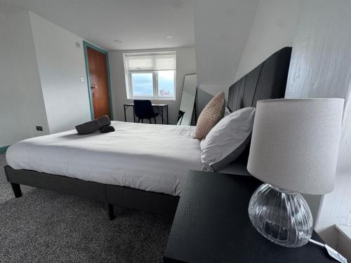 Harehills Apartamento | Florence 4 Bedroom house, sleeps 14