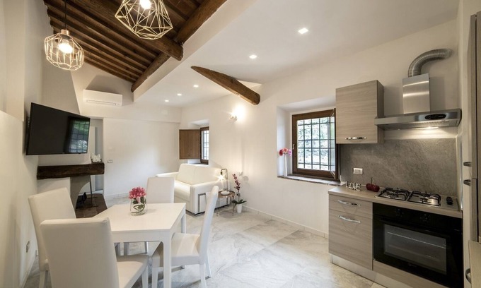 Tavarnuzze Apartamento | Florence Vicinanze - Apartment Superior 7 with summer pool