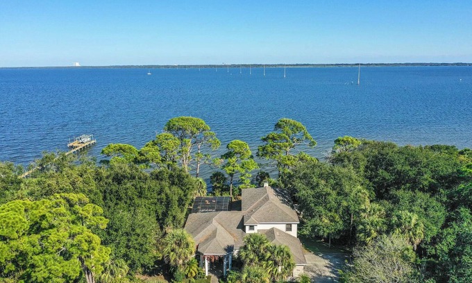 Port Saint John Casa | Florida Space Coast Waterfront Retreat