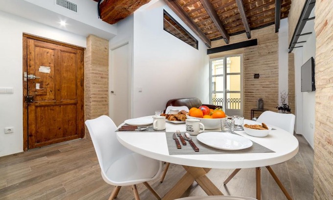 La Seu Apartamento | FLORIT FLATS - CATHEDRAL LUXURY TERRACE FLAT 2BR 2BA AC Wifi