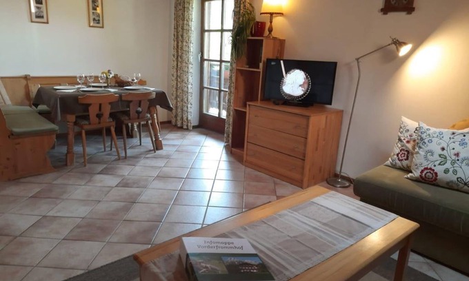 Werfenweng Otro | Flower meadow apartment - organic farm Vorderfromm