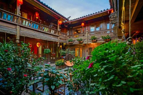 Dayan Old Town Casa | Flower Without Boundary 凡花无界