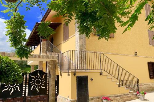 Miglianico Casa | Flowery House