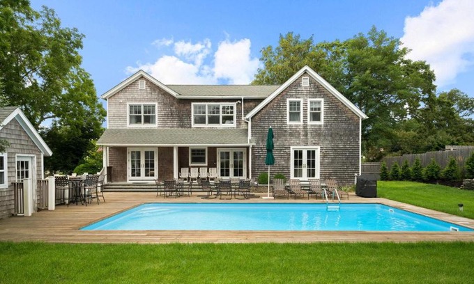 East Hampton North Casa | Floyd's Estate