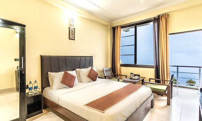 Lansdowne Hotel | Flutter Hotels & Resort