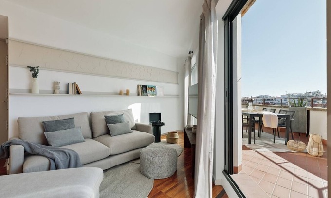 Sarria Apartamento | Fluvia - 2 bedrooms and terrace in Sant Gervasi