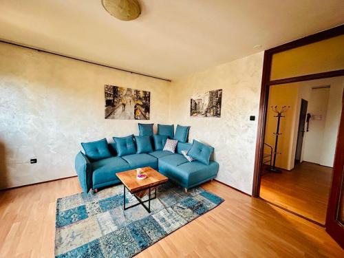 Velika Gorica Apartamento | Fly by Suite - Zagreb Airport - 0-24h Self check in&out - Parking on site