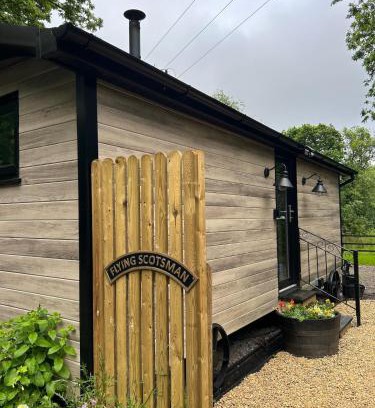 Bridgend Casa | Flying Scotsman Unique Carriage Pet Friendly! Lazy Spa can be available upon request with additional cost of 40