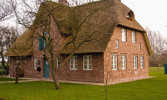 Suderende Casa | Föhrhaus, vivienda unifamiliar, torneado articulado