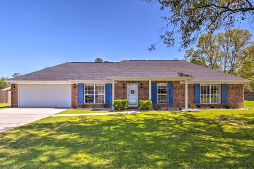 Foley Casa | Foley Getaway with Fenced Yard - 13 Mi to Beaches!