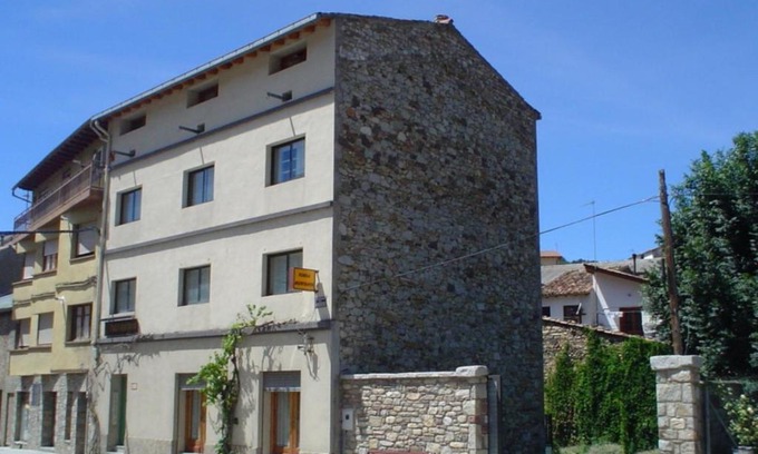 Cires Hotel | Fonda Muntanya