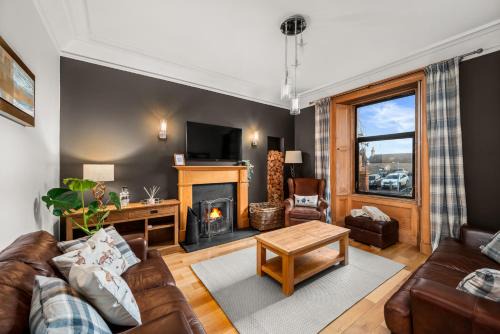 Murthly Casa | Fontain House: 4 bedroom Victorian villa