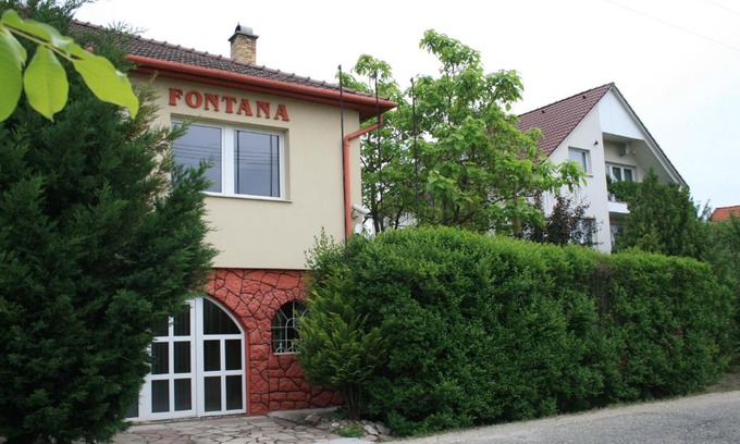 Tat Casa | Fontana Vendégház