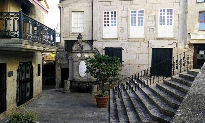 Centro histórico de Baiona Apartamento | Fonte Zeta
