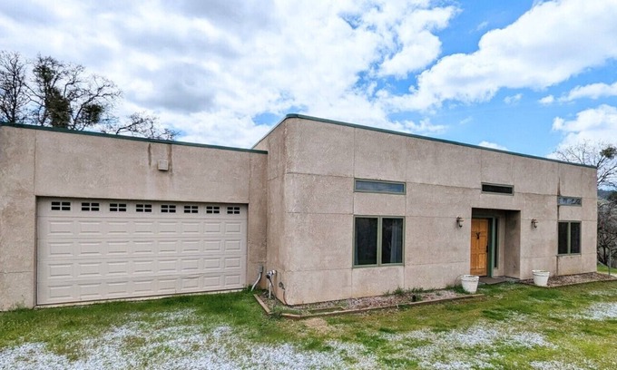 Squaw Valley Casa | Foothill Hideout