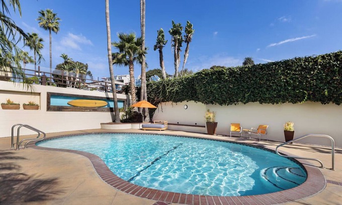 Laguna Beach Hotel | Footsteps to Fun: 2 Oceanfront Rooms with Pools & Laguna Beach Vibes