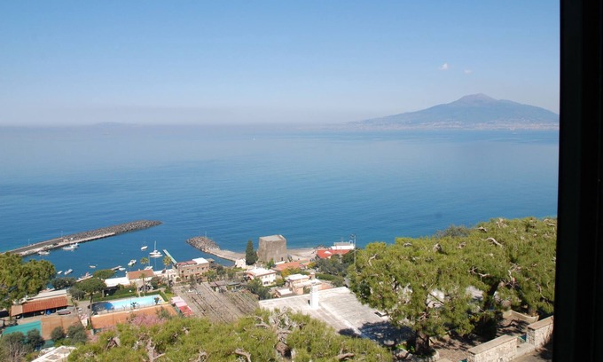 Seiano Villa | Para tener unas vacaciones maravillosas en el golfo de las sirenas