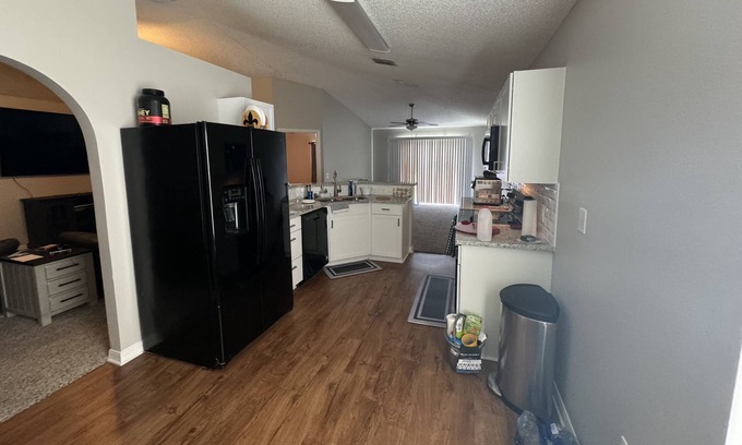 Northside Casa | For coworkers to stay when in Jacksonville. Welcome Pond!