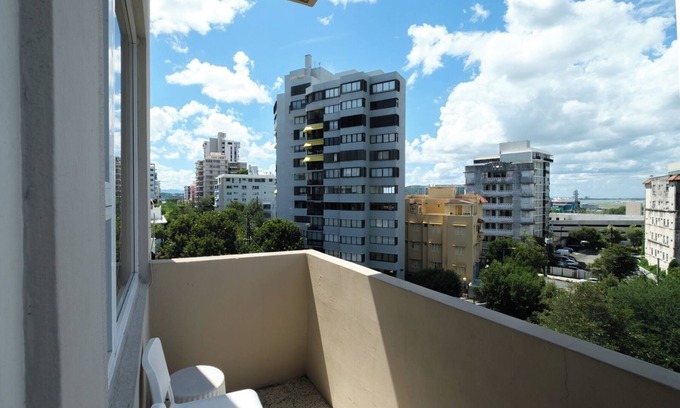 Miramar Apartamento | For Family & Friends | With Balcony | Free Parking | Air Conditioner