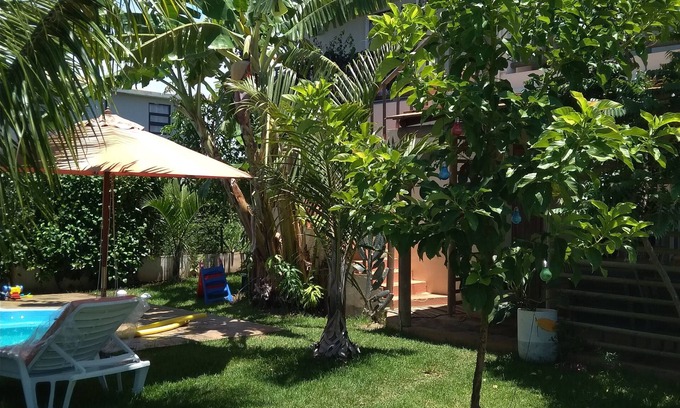 Albion Apartamento | Para cuatro personas, jardín, piscina, estacionamiento privado, bicicleta, kayak.