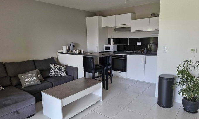 Floirac Apartamento | For rent furnished apartment Floirac 2 bedrooms secure residence private parking