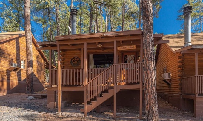 Christopher Creek Cabina | Forest Cabin 4 Cowboys Dream