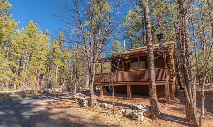 Christopher Creek Cabina | Forest Cabin 5 Old Glory