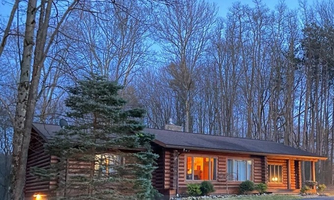 Sigel Casa | Forest Edge Cabin @ Cook Forest and Clear Creek