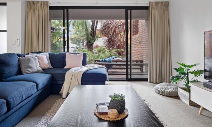 Margaret River Villa | Forest Edge Villa right on main st