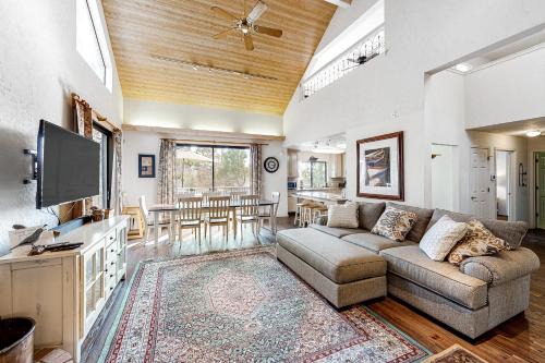 Shaver Lake Casa | Forest Falls