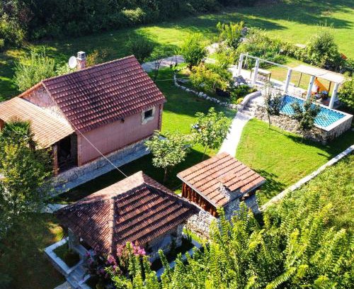 Cetinje Municipality Casa | Forest Home