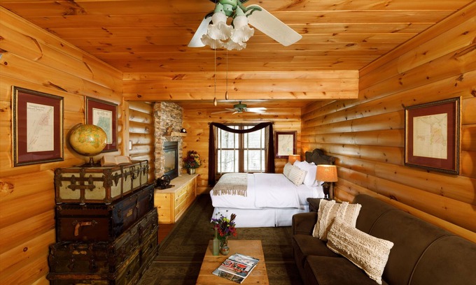 Douglas Casa | Sherwood Forest B&B