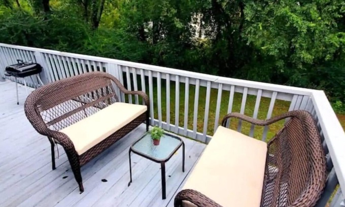 Crestwood South Hotel | Forest Park Place