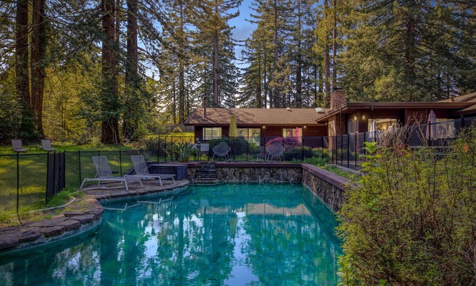 Freestone Casa | Forest Ridge - Private Estate w/ Hot Tub and Sauna