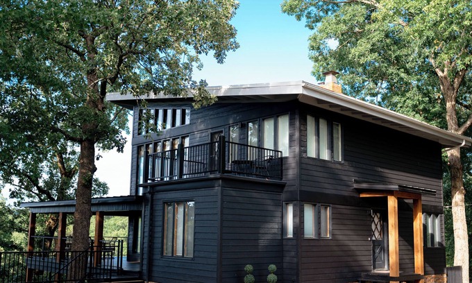 Lakeview Casa | Forest Shores - A lake house within walking distance to Bull Shoals Lake access.