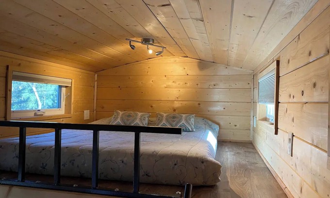 Cedar Ridge Apartamento | Forest Tiny House - High-End Glamping
