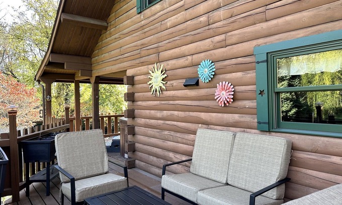 Middletown Cabina | Forest Tree Log Cabin - middletown/Harrisburg/Hershey/Lancaster/York