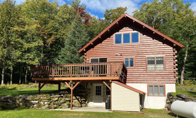 Stratton Casa | Forested mountain cabin near ski/hiking trails with pond, grill & fast WiFi