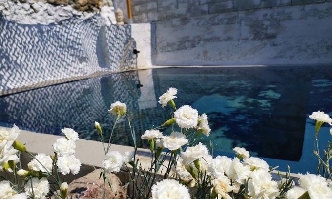 Cabrieres Casa | Former priory in the heart of the Hérault up to 10 people