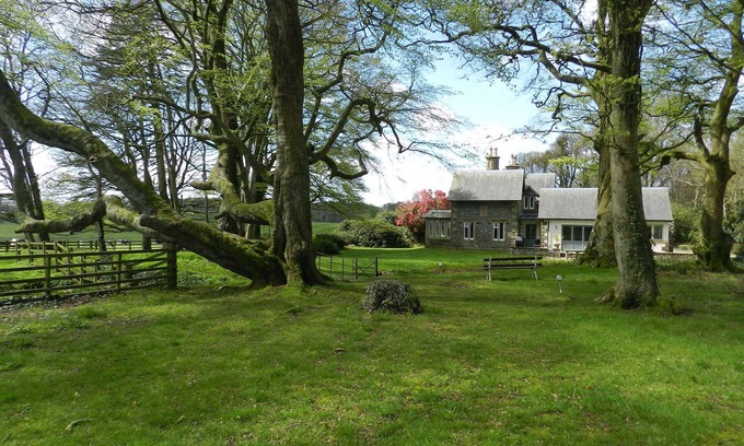 Garlieston Casa | Privada antigua rectoría dentro de Galloway House Estate con vistas a la bahía de Wigtown