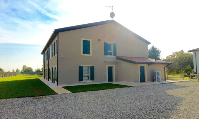 Villafranca di Verona Apartamento | Fornaci Court - the Poet