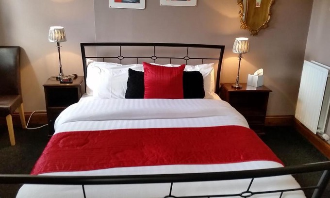 Barnard Castle Hotel | Forresters Bar & French Restaurant with Rooms