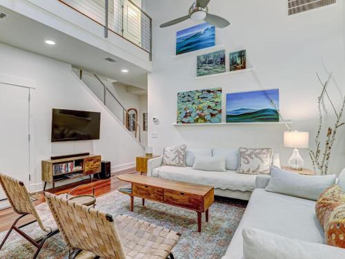 Historic Downtown Savannah Casa | Forsyth Artist Retreat