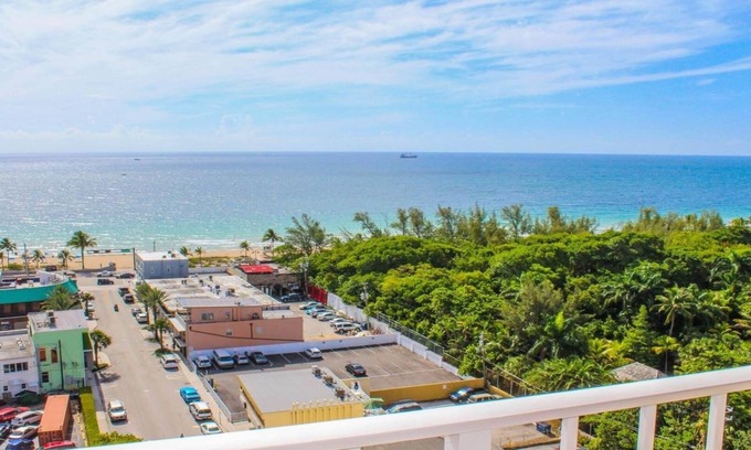 East Fort Lauderdale Complejo | Alquiler SEMANA en Fort Lauderdale Beach Resort, FL con vista al agua