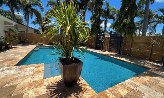 Survey Creek Casa | Fort Lauderdale ★Heated Pool★ Zen Modern Paradise - Pool , Beach ,Airport