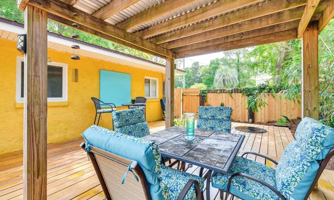 Fort Walton Beach Casa | Fort Walton Beach Home ~ 2 Mi to Okaloosa Island!