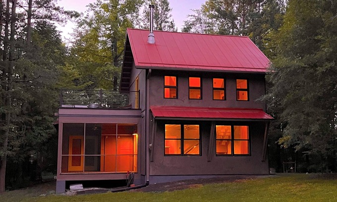 Hurdle Mills Casa | Fortress of Solitude
