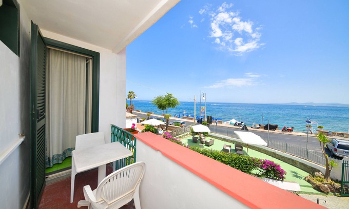 Lacco Ameno Hotel | Fortuna Beach Hotel