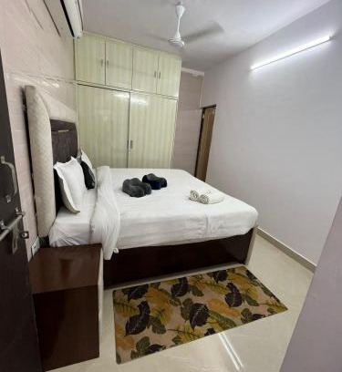 Saket Apartamento | Fortune Home service Apartment 1Bhk,L-73A Saket