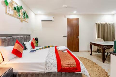 Saket Apartamento | Fortune Home Service Apartment Studio, J-267 Saket